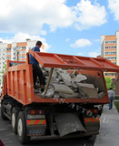 Вывоз строительного мусора , самосвалы и грузчики