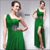 Вечернее зеленое длинное платье с разрезом и украшением на талии