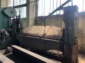 Машина листогибочная с поворотной гибочной балкой ИВ2145