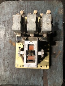 контактор КМ-2334-23-М4