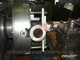 Отвод гнутый с фланцами Ду 32 мм Ру до 100 МПа ГОСТ 22817-83