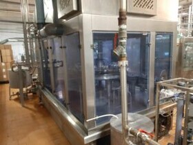 Линия розлива молочных продуктов в ПЭТ бутылку, пр-ть до 3500 бут/час (продажа с НДС)