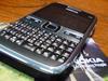 Nokia E72, Смартфон деловой направленности, оснащён QWERTY-клавиатурой