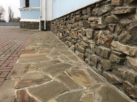 Бут серо-зеленый камень песчаник