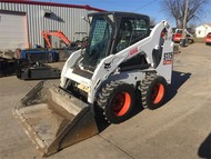 Аренда мини-погрузчика BobCat S175. Гидромолот, Ямобур, Щётка, Вилы.