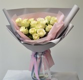 Букет с белыми розами